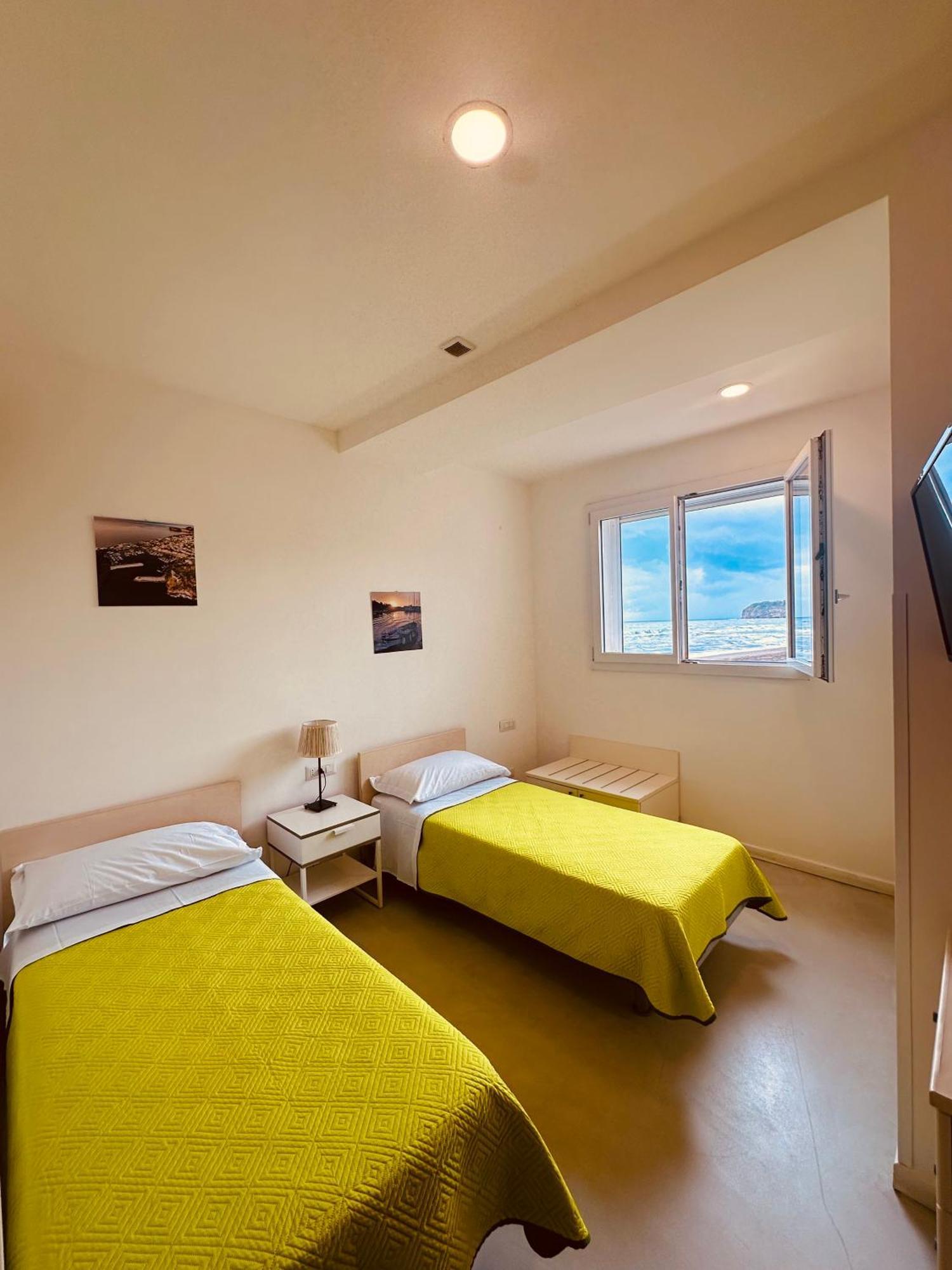 Lido Di Procida Guest House Bagian luar foto